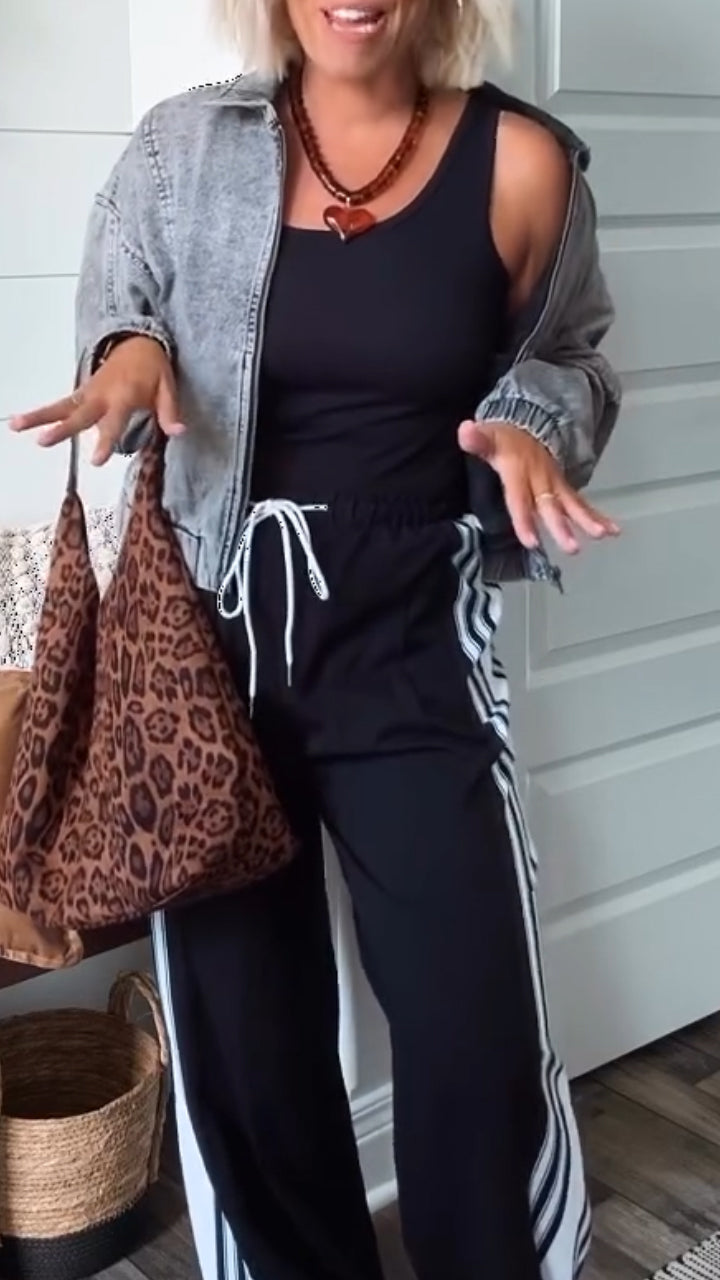 Valentinia - Giacca in Denim con Zip Senza Tempo