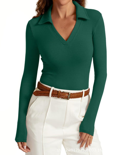 Liviana – Maglia a costine con scollo a V e colletto