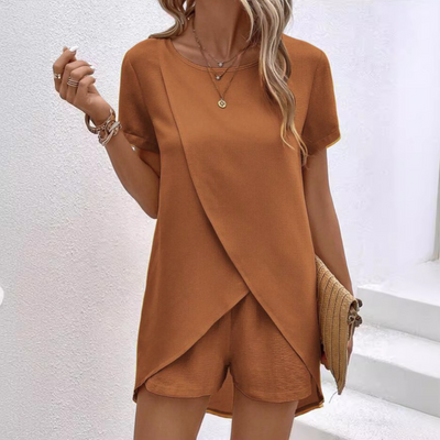 Felicia - Completo Top Sovrapposto a Maniche Corte & Shorts