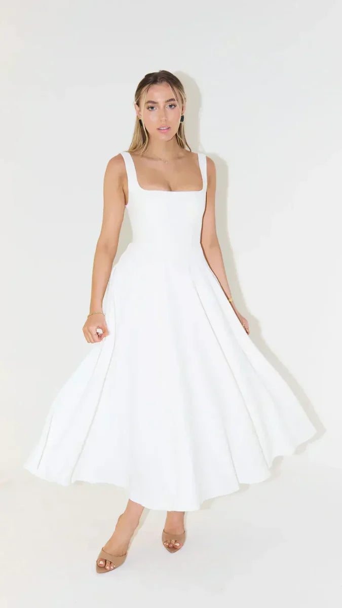 Isolde - Eleganza & Leggerezza per le Tue Giornate d’Estate