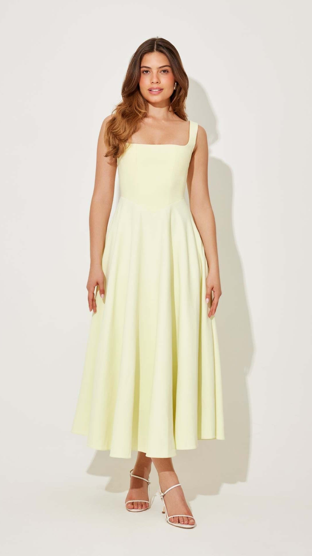 Isolde - Eleganza & Leggerezza per le Tue Giornate d’Estate