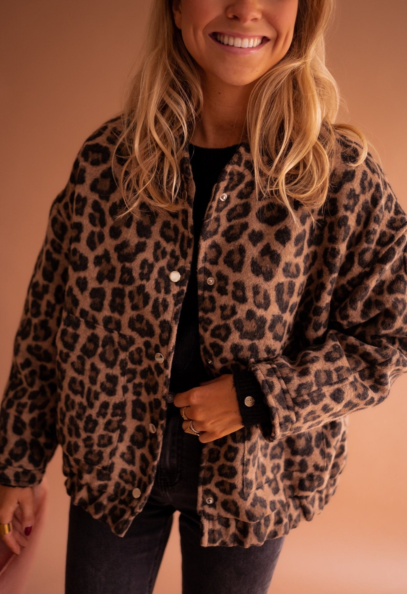 Carlina – Giacca trendy con stampa animalier